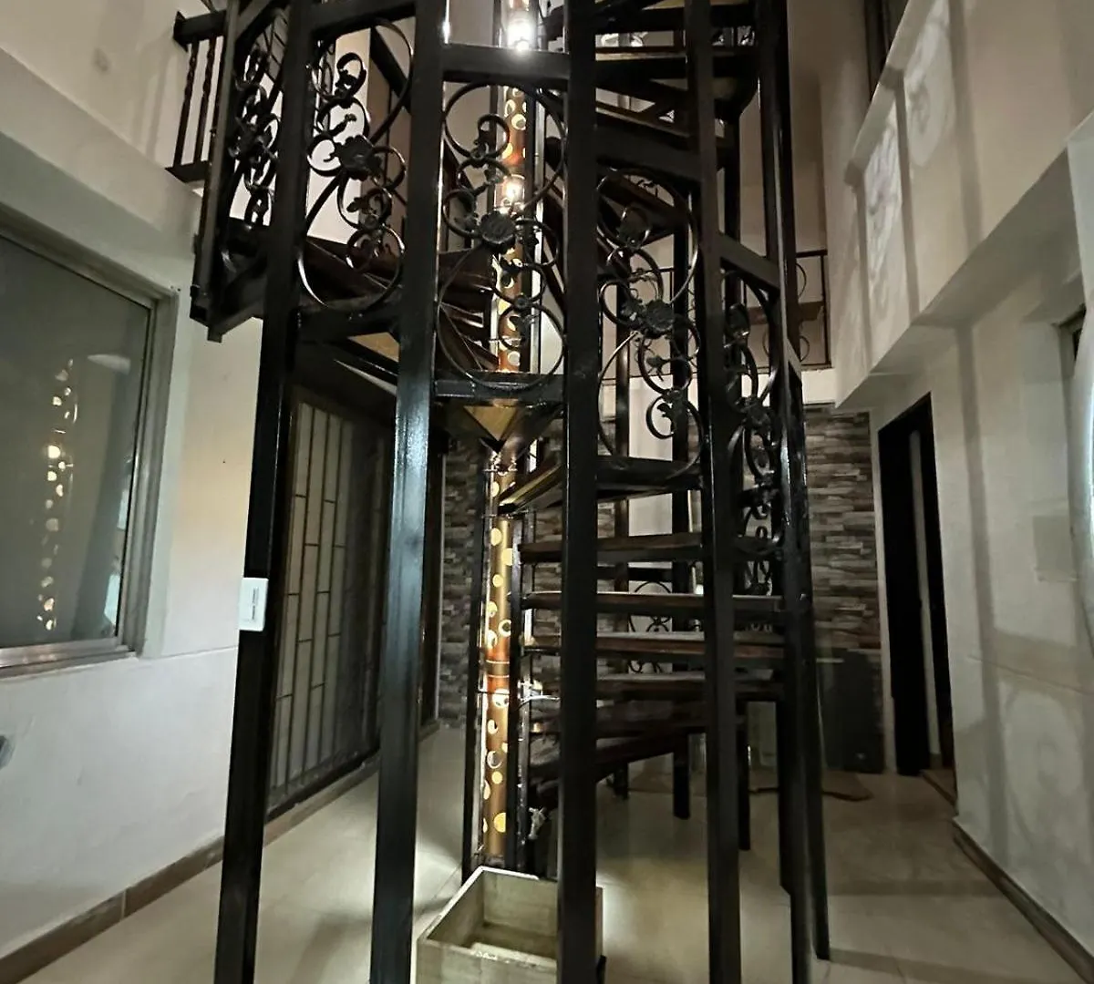 Hotel Lares 70 Laureles Medellín 3*,