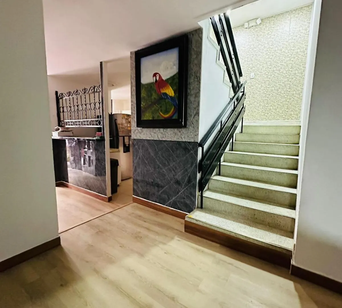 Hotel Lares 70 Laureles Medellin