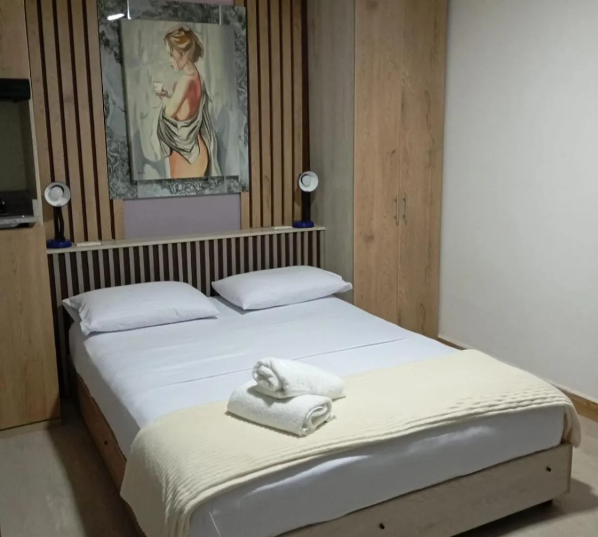 Hotel Lares 70 Laureles Medellin