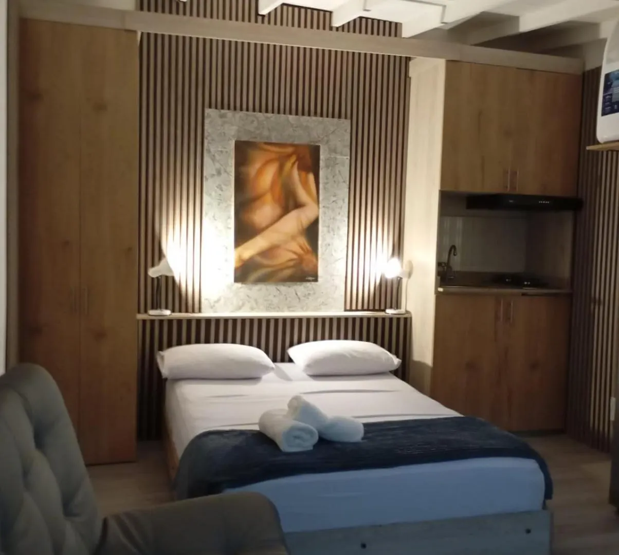***  Hotel Lares 70 Laureles Medellin Colombia